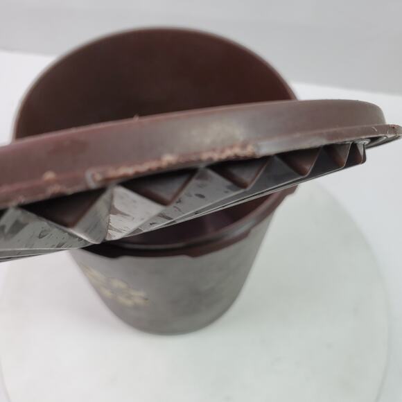 Vintage Tupperware Brown Mushroom Servalier w/ Lid 805-12 - Picture 9 of 9